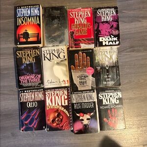 Stephen King Paperback Book Lot - Mixed Cover Colors